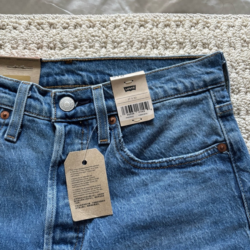 ୨୧ ･ﾟ✧ Women’s Levi’s High Rise Jeans NWT - Picture 5 of 10